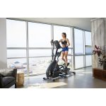 Nautilus E628 fronthajtásos elliptikus gép