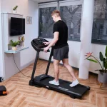 Összecsukható futópad HC HOME FITNESS YKET2102A, 2.5 LE, 45 cm széles futófelület, max.100kg, Bluetooth (Zwift, Kinomap)